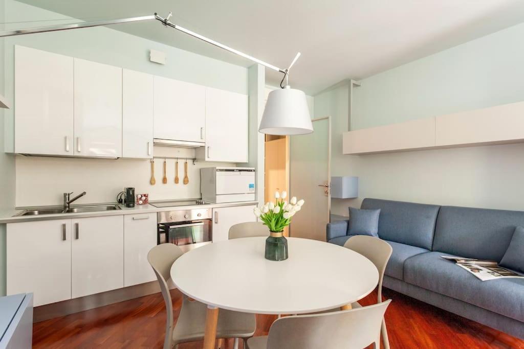 The Boutique Houses - Downtown - Close To Bocconi University Milan Bagian luar foto