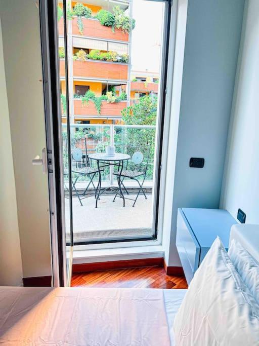 The Boutique Houses - Downtown - Close To Bocconi University Milan Bagian luar foto